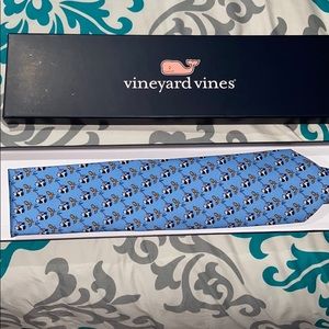vineyard vines tie